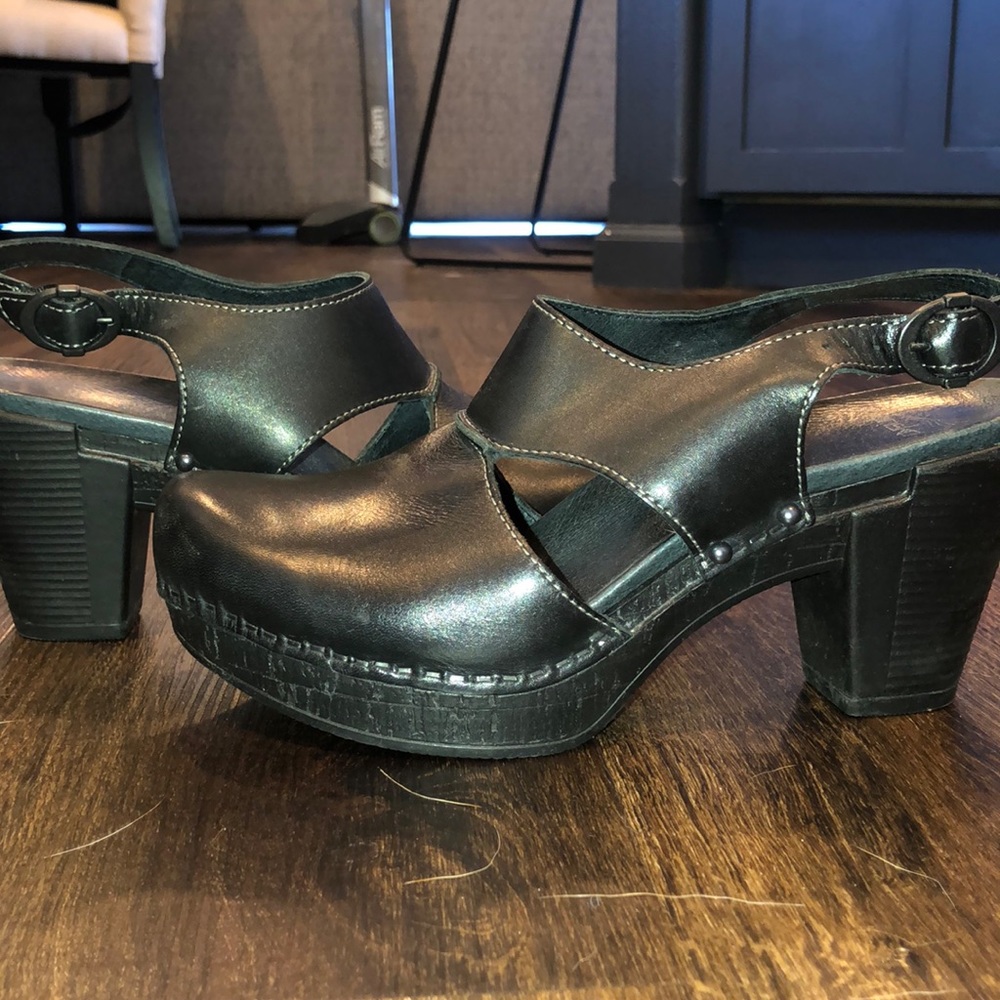 Dansko Riley Slingback Clog